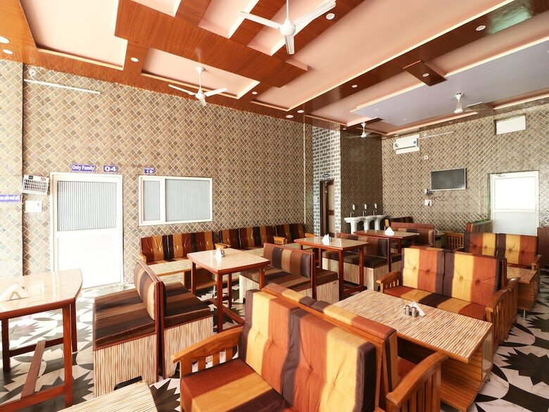 Oyo 22646 Jyoti Hotel