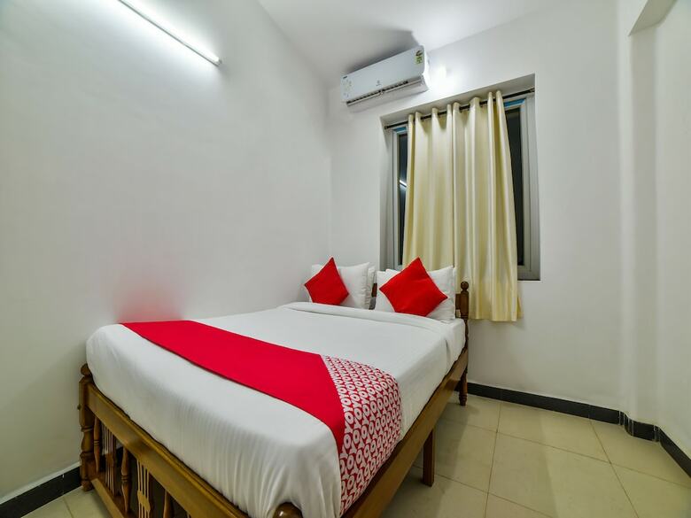 Apartamentos Oyo 28305 Sunset Holiday Homes