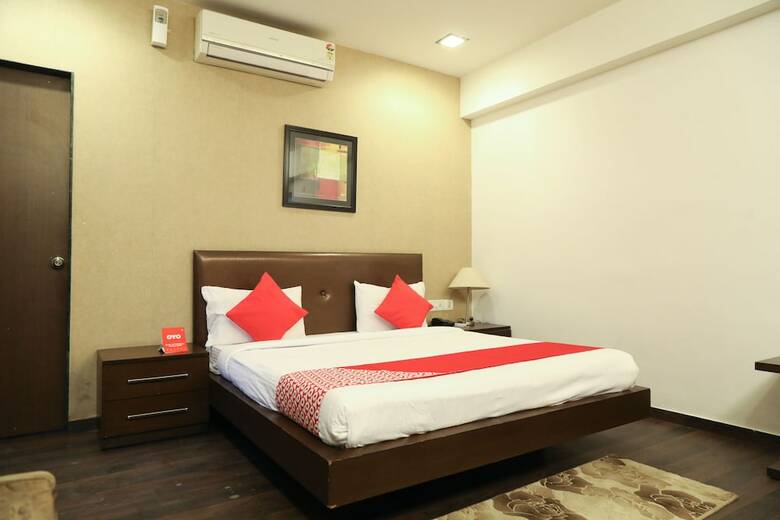 Hotel Oyo 26499 Check Inn Service Apartment