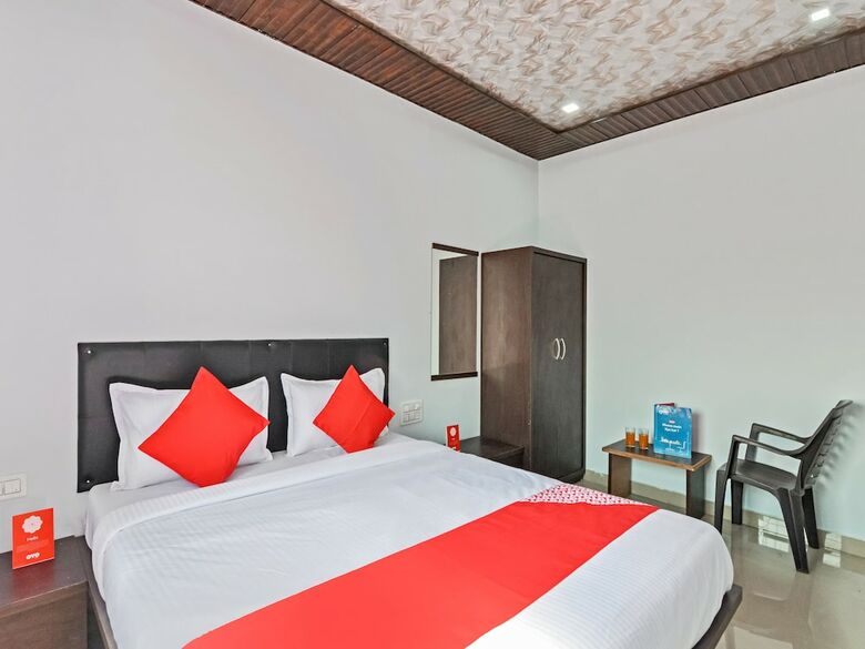 Hotel Oyo 27730 Pawna Lake House