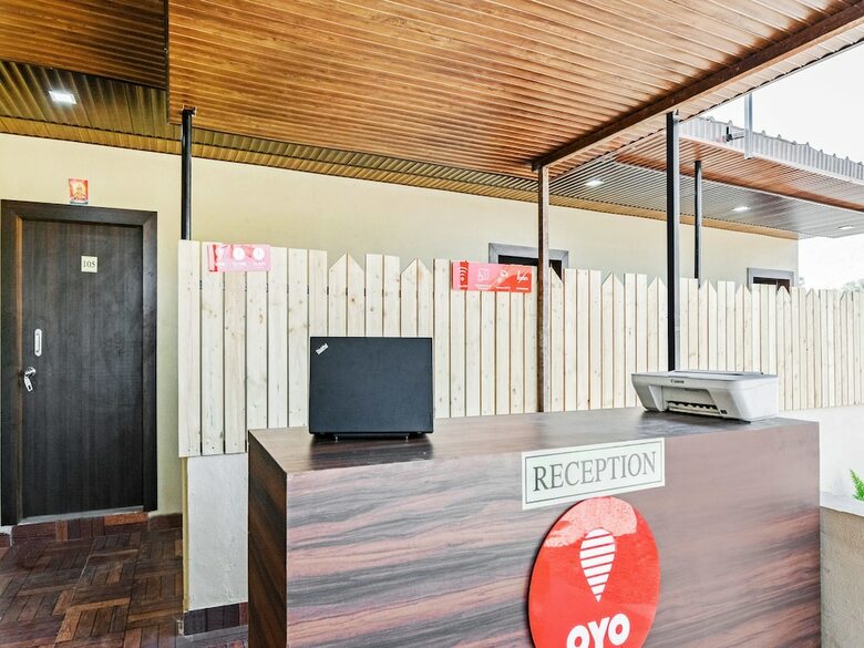 Hotel Oyo 27730 Pawna Lake House