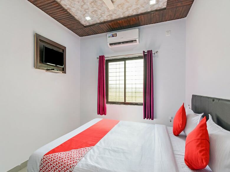 Hotel Oyo 27730 Pawna Lake House