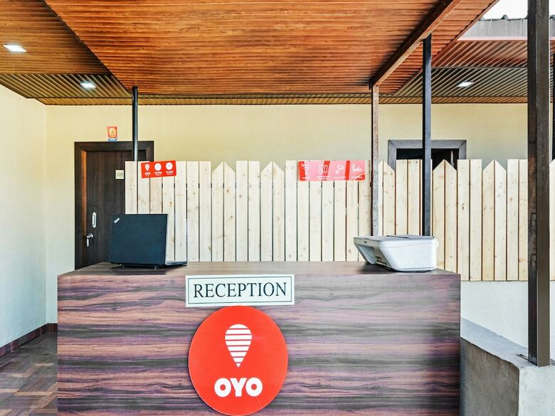 Hotel Oyo 27730 Pawna Lake House