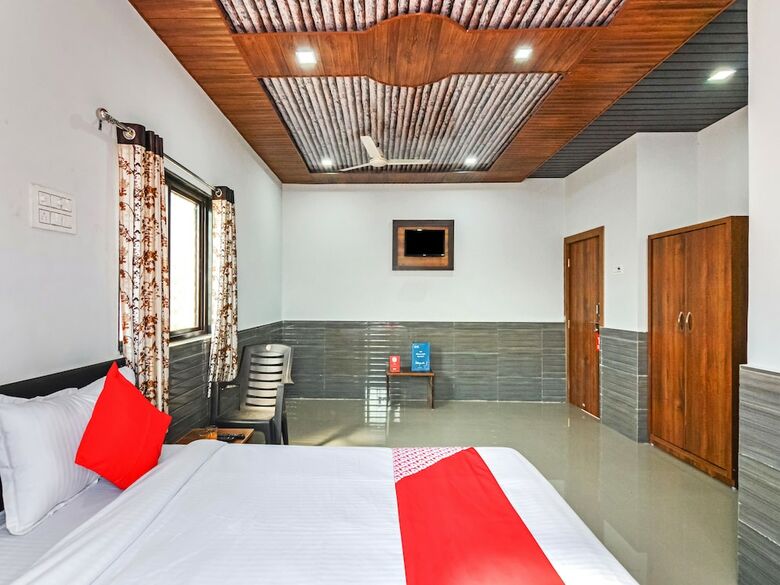 Hotel Oyo 27730 Pawna Lake House