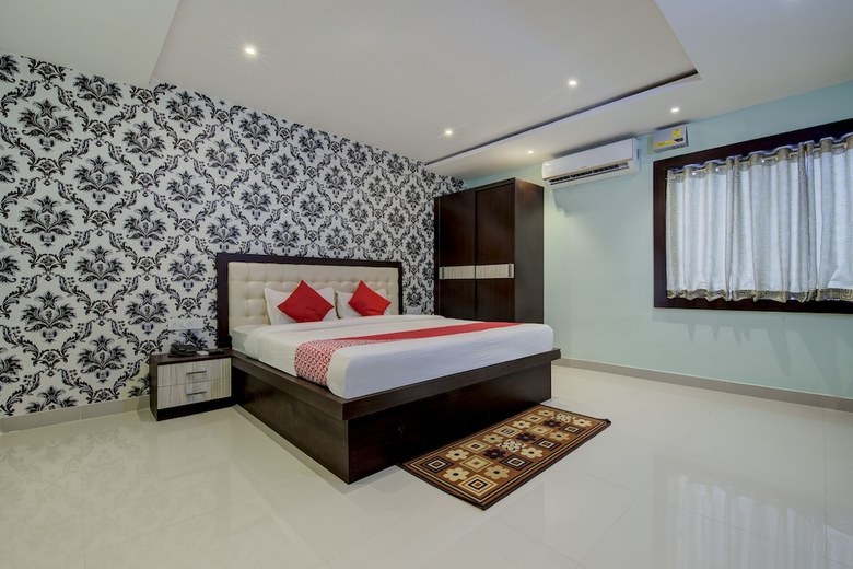 Hotel Oyo 22051 Bliss