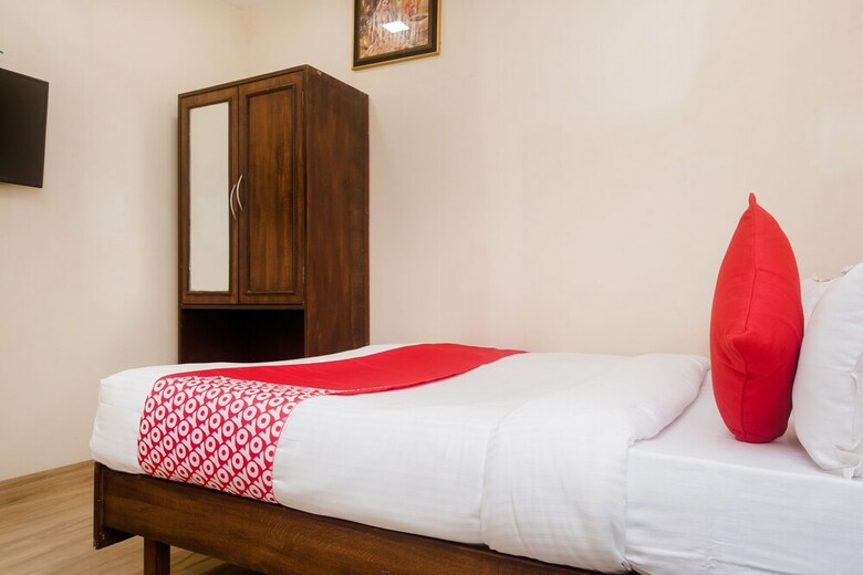 Hotel Oyo 19841 Shivar Guest House