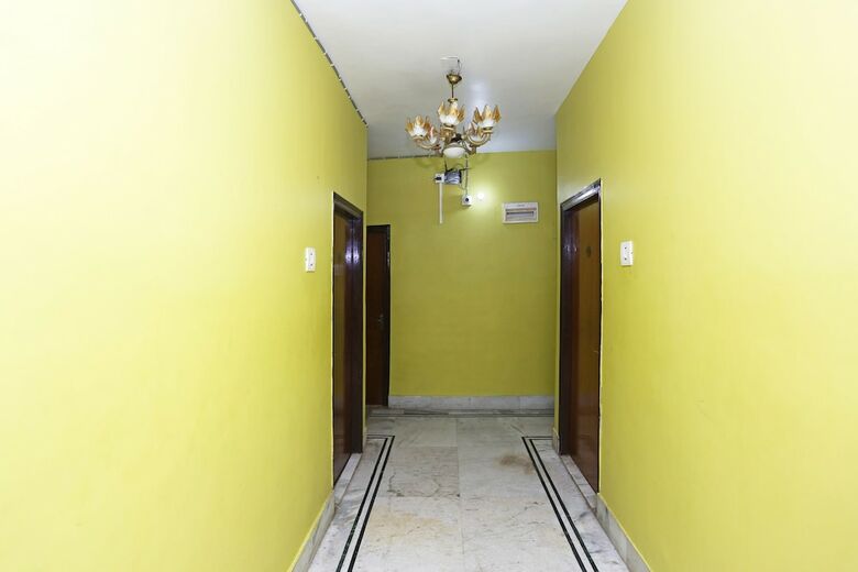 Hotel Oyo 13568 Debalay Guest House