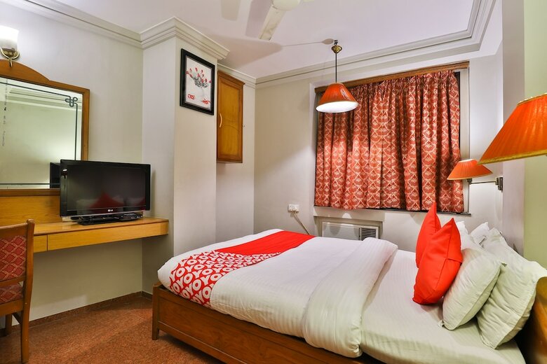 Oyo 23288 Hotel Pinnacle
