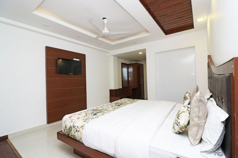 Oyo 16063 Hotel Grand Valley
