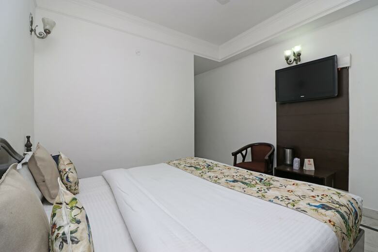 Oyo 16063 Hotel Grand Valley