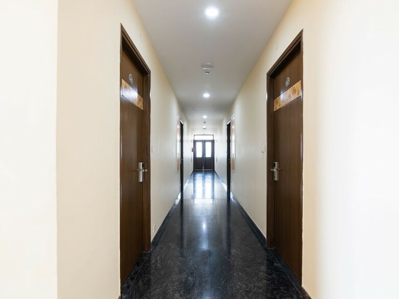 Hotel Capital O 28398 Mysore Gate