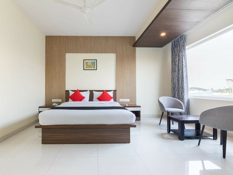 Hotel Capital O 28398 Mysore Gate
