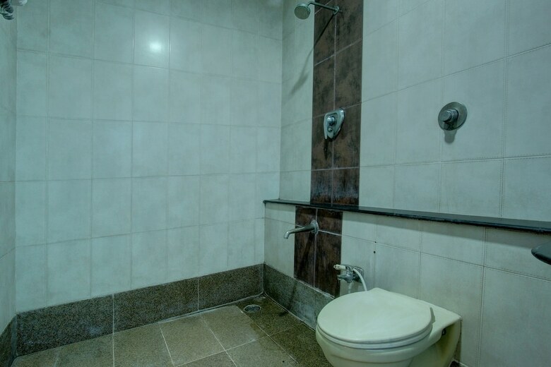 Oyo 26797 Ss Hotels