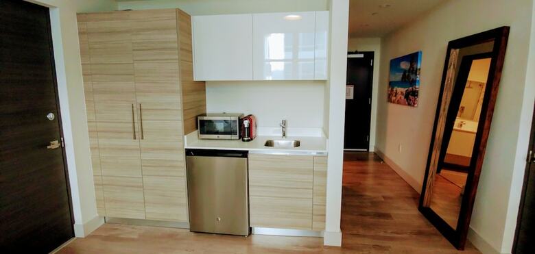 Brand New Water Apartment On The Beach