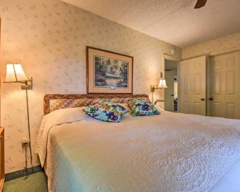 Cozy Pocono Mountain Escape