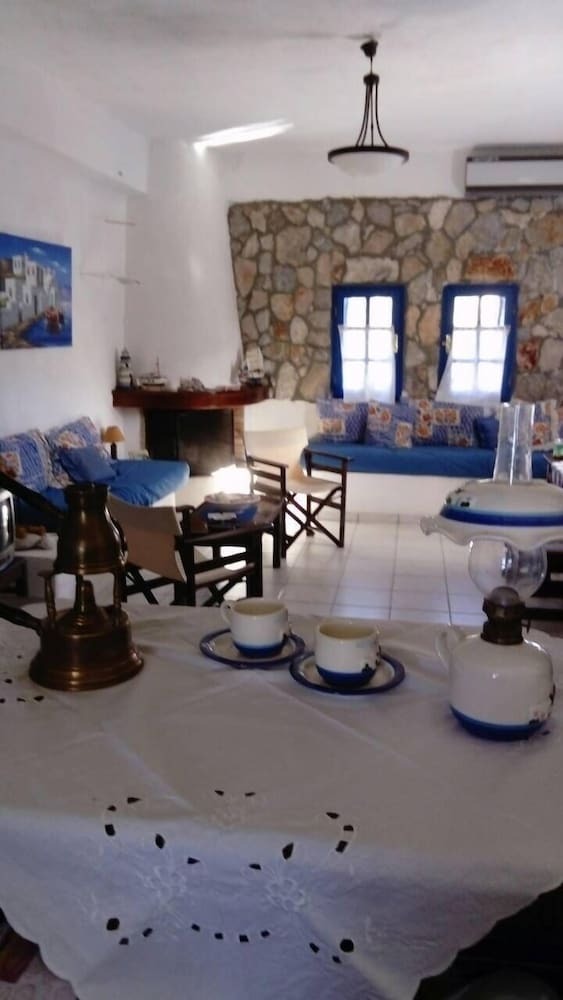 Apartamentos Theologos Ta Nisia