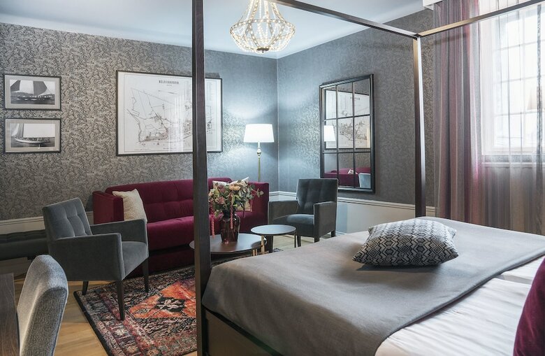 Clarion Grand Hotel
