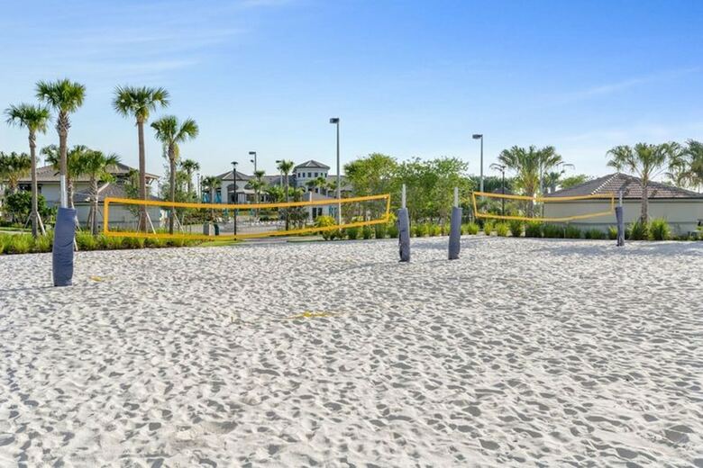 Modern Star Wars Vacation Home Cg1593