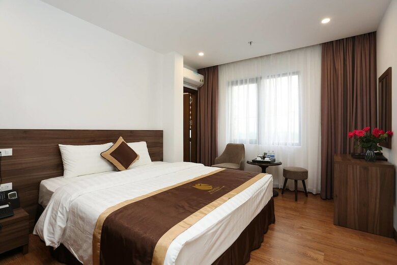 Rosarian Hotel