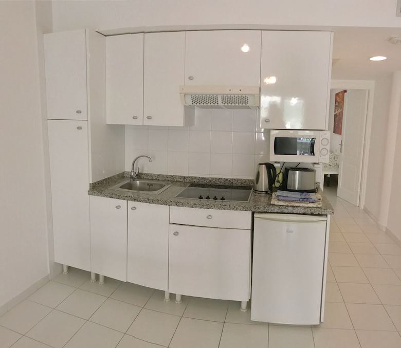 Apartamentos Erika - Adults Only
