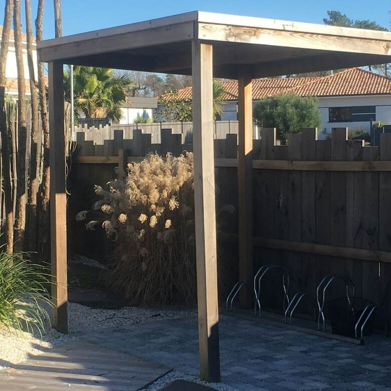Hotel La Lisi�re Du B�tey