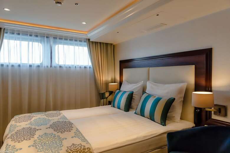 Hotel Select Ms Charles Dickens - D�sseldorf