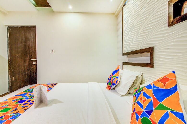 Fabhotel Empark
