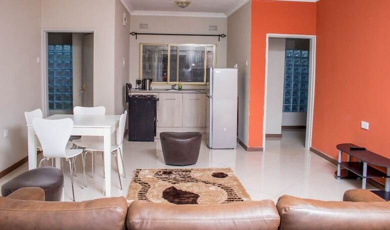 Bed & Breakfast Rose Villa Lodge