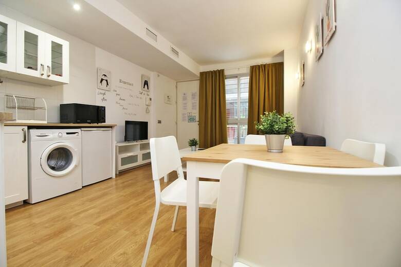 Apartamentos Del Parque Flats San Pablo