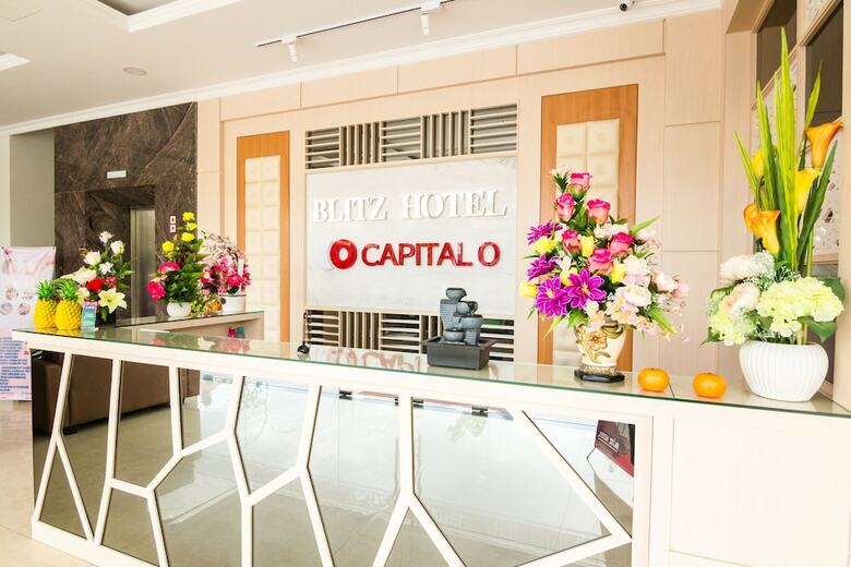 Blitz Hotel Batam Centre