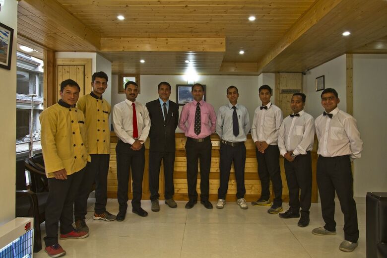 Hotel Manali Mountain Regency