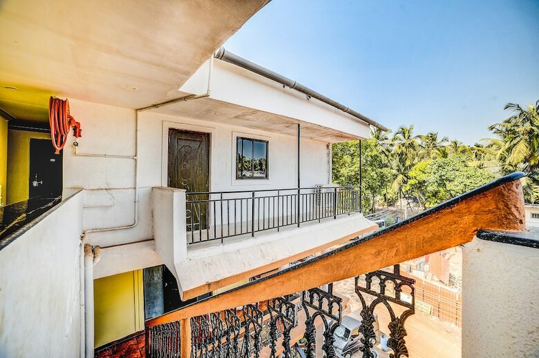 Hotel Fabexpress Purushottam Residency