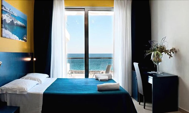 Cosmopol Hotel