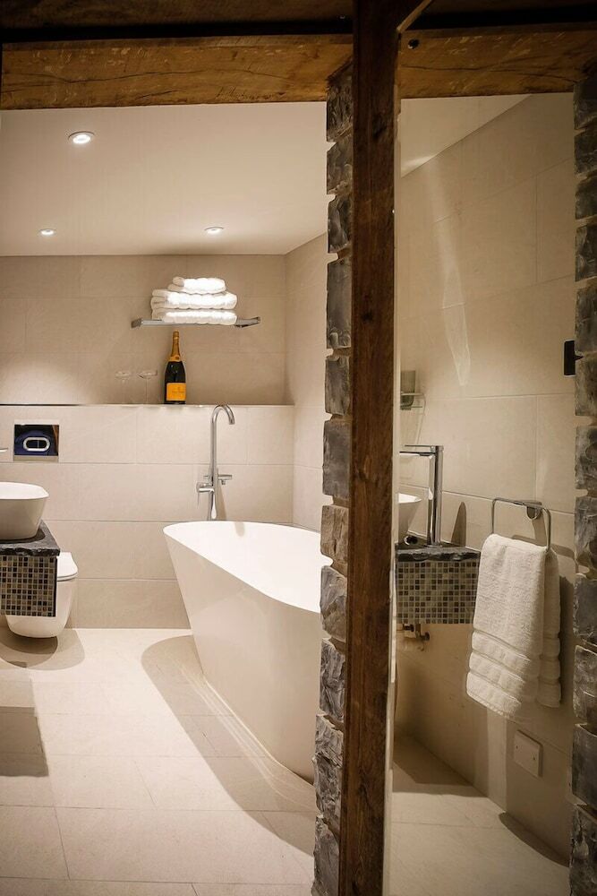 Hotel The Coach House At Gileston Manor