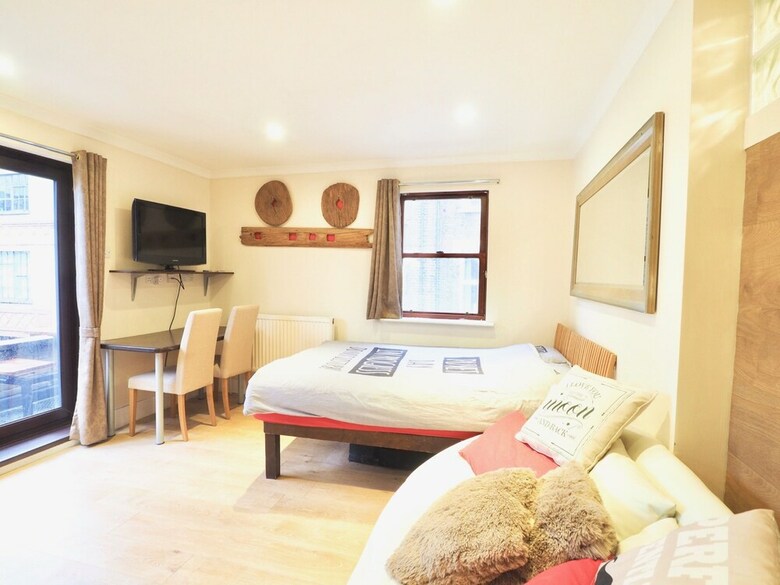 Apartamentos House176