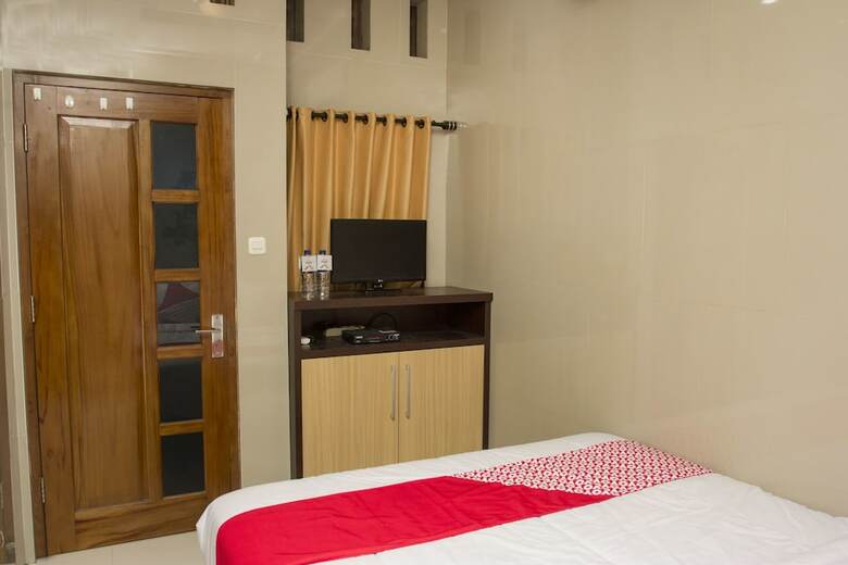 Hotel Oyo 417 Bama Guesthouse