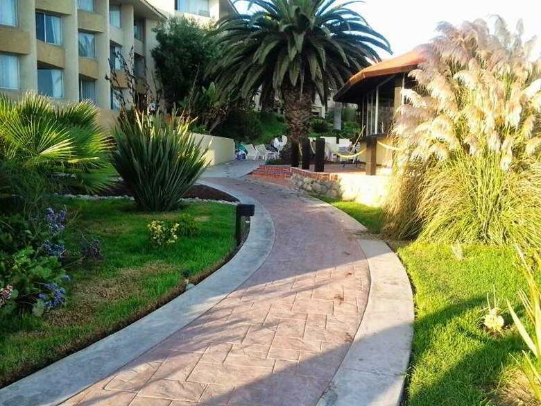 Puerto Nuevo Baja Hotel & Villas