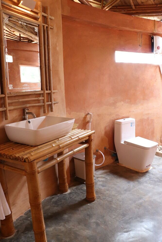 Hotel Hanchey Bamboo Resort