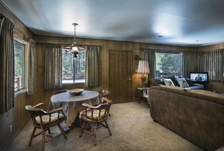 Arnett's Cabin