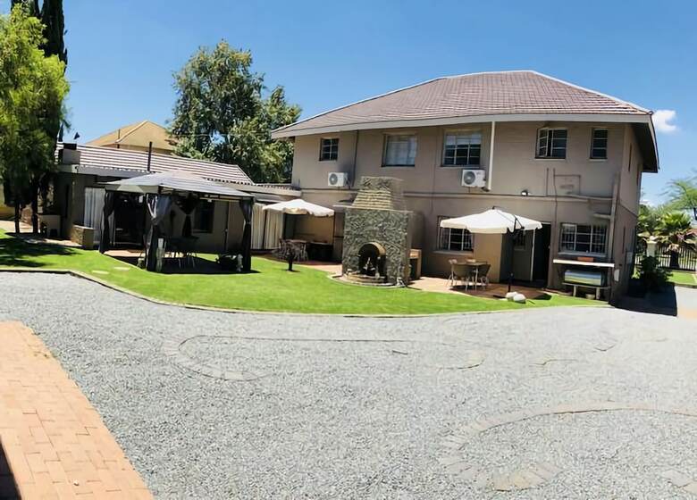 Modern Goldfields Apartments