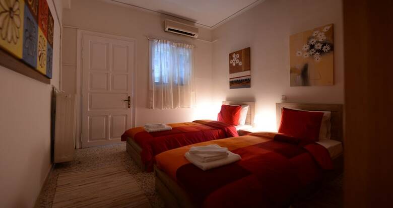 Apartamentos Patras White Castle