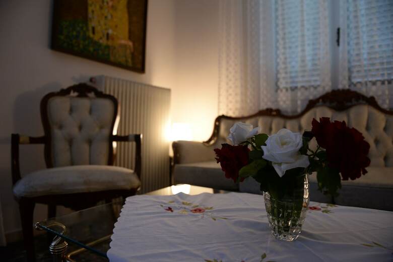 Apartamentos Patras White Castle