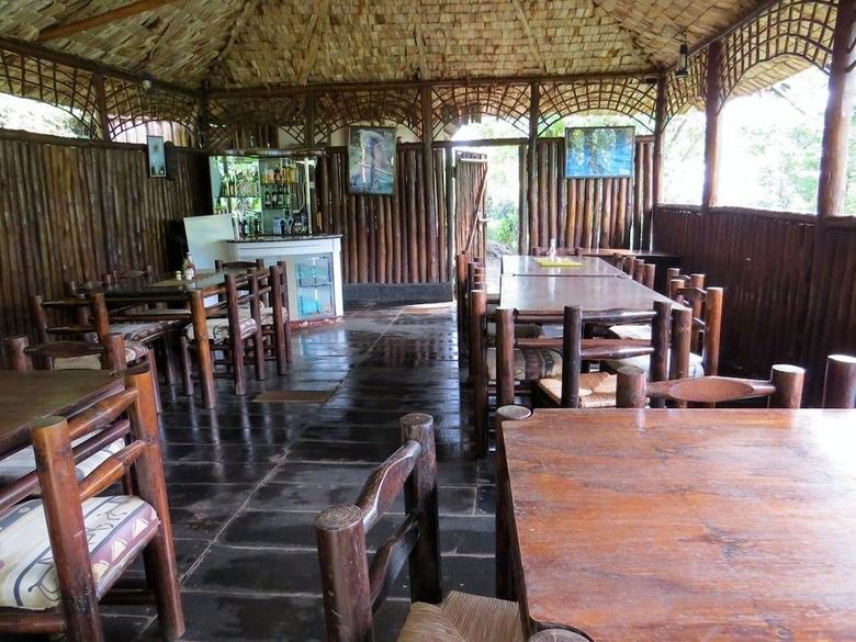 Posada Lake Kitandara Camp