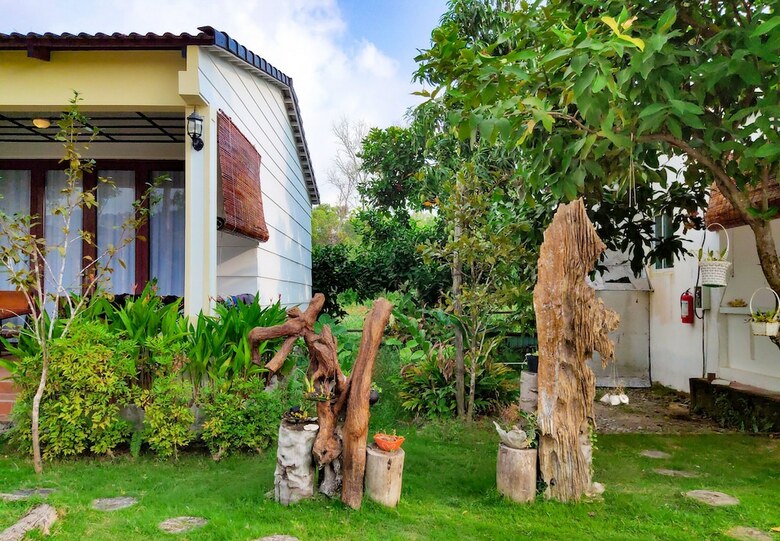 Hotel Bungalows Bai Vong
