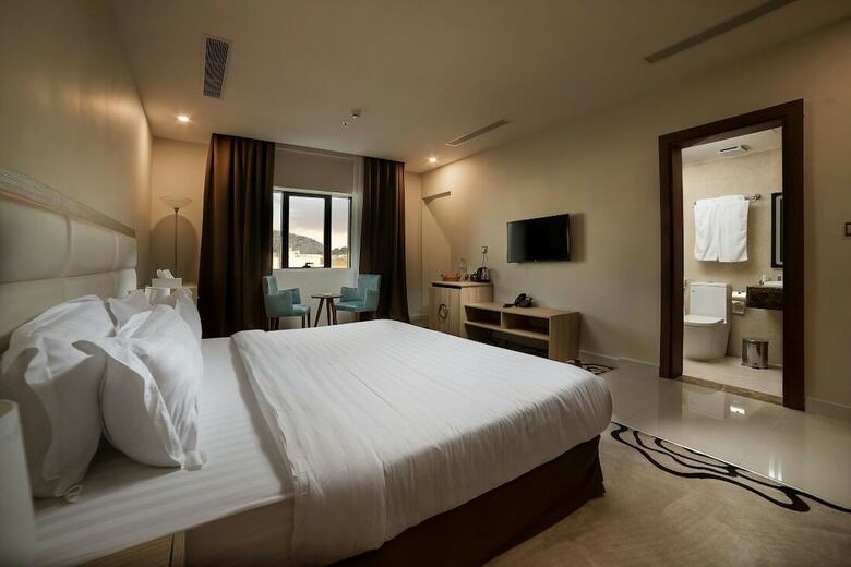 Golden Garden Almadina Hotel