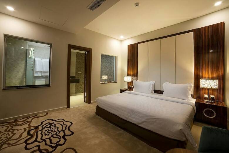 Golden Garden Almadina Hotel