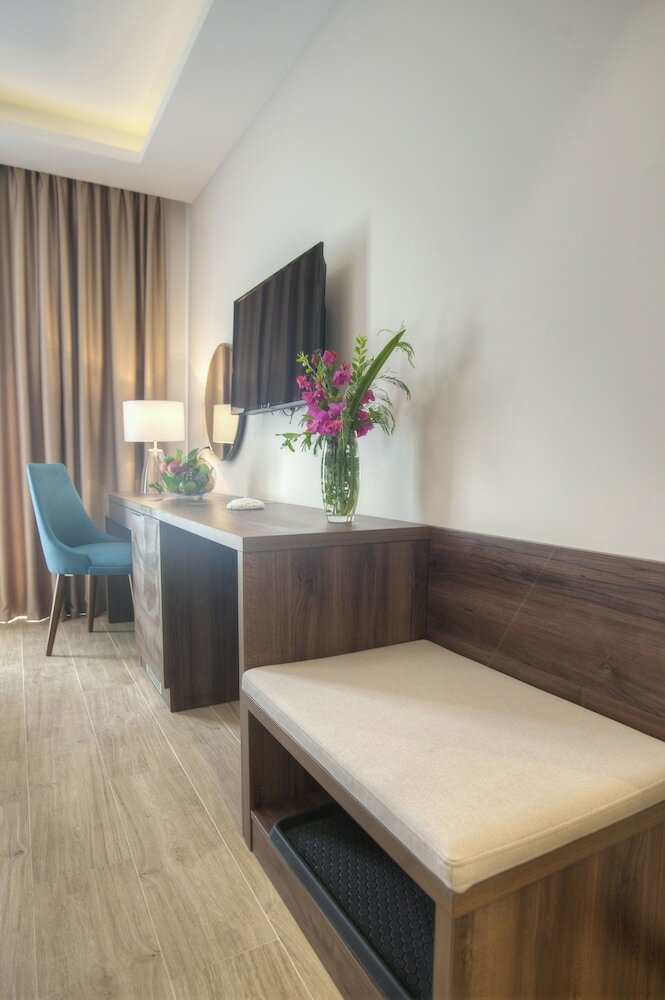 Hotel Twelve