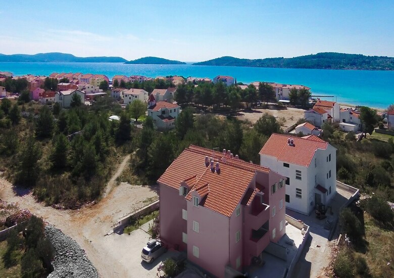Apartments Gnjidi?