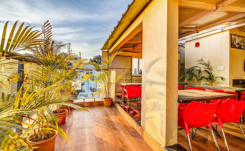 Hotel Fabexpress Neema Residency