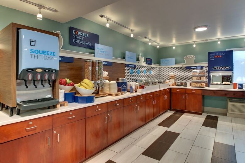 Hotel Holiday Inn Express Pittston - Scranton Airport